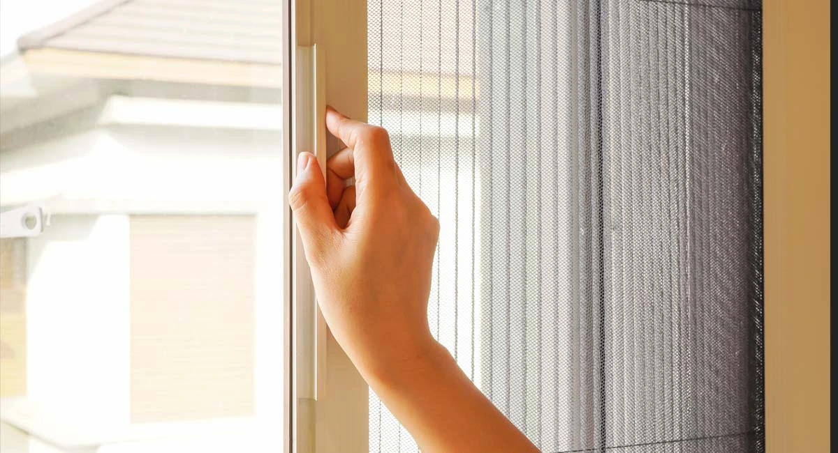 Retractable Mosquito Net